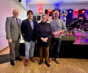 Bgm. Harald Stindt, Jörn Haats, Monika Hirdes und stellv. Bgm. Hans Schwedt